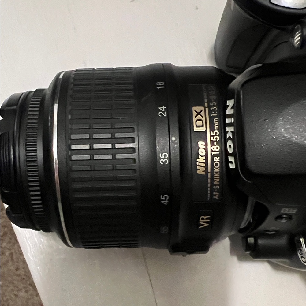 Nikon Black DSLR Camera with Dual Lens Set - Picture 3 of 11